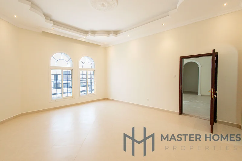 PRIME LOCATION | LARGE PLOT | NEAR THE PAR | 7BHK63914933582851113