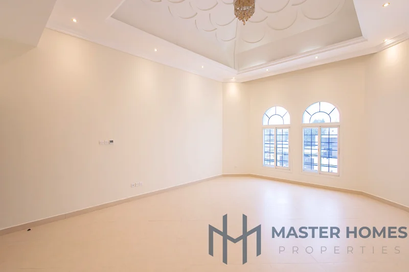 PRIME LOCATION | LARGE PLOT | NEAR THE PAR | 7BHK63914933582851111