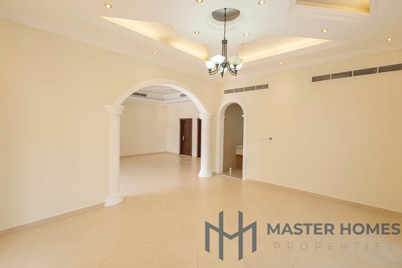 PRIME LOCATION | LARGE PLOT | NEAR THE PAR | 7BHK63914933582851110