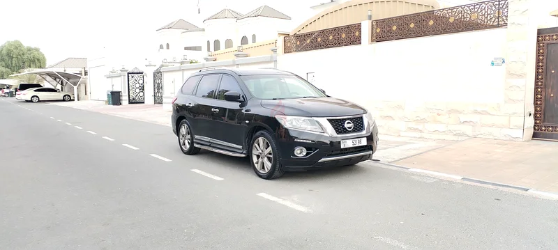 This is a luxurious 4WD and reliable SUV with low mileage and full dealer history. Expat Driven,63148166133377113
