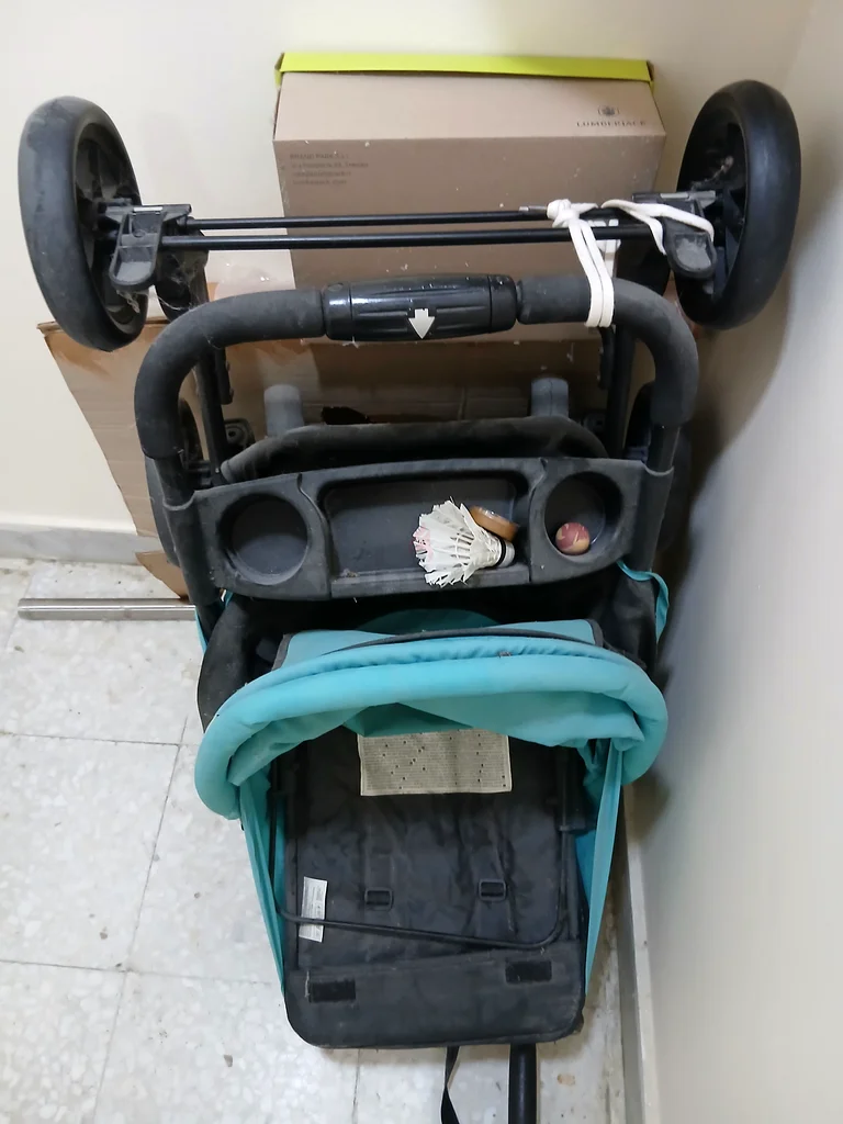 Stylish and Durable Stroller for Sale!632311955178271126