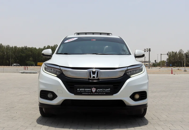 سيارة هوندا HR-V خليجية، بحالة ممتازة، وبدون حوادث، ومسافتها 88000 كيلومتر، وسعرها 55000 درهم، وبمحرك 1800 سي سي.63174307803777111
