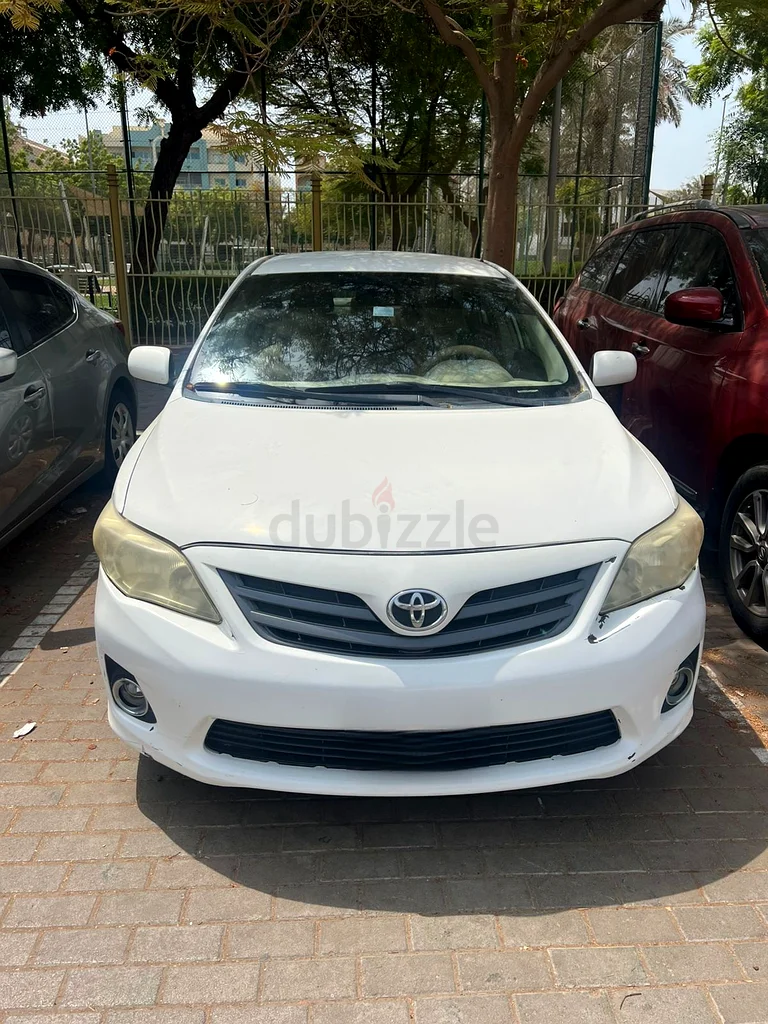 تويوتا كورولا 2013  
إطارات جديدة  
شاشة محدثة63149120714243112