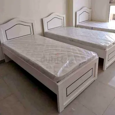 Elegant White Twin Beds Set - Perfect for Any Bedroom