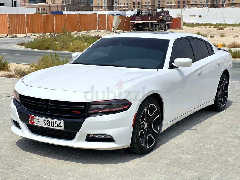 شاحن دودج 2015 R/T سعة 5.7 لتر هيمي63135976144899113