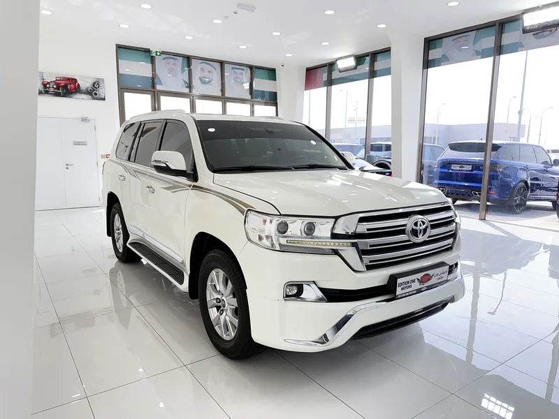 Toyota Land Cruiser VXR 5.763140687753345113