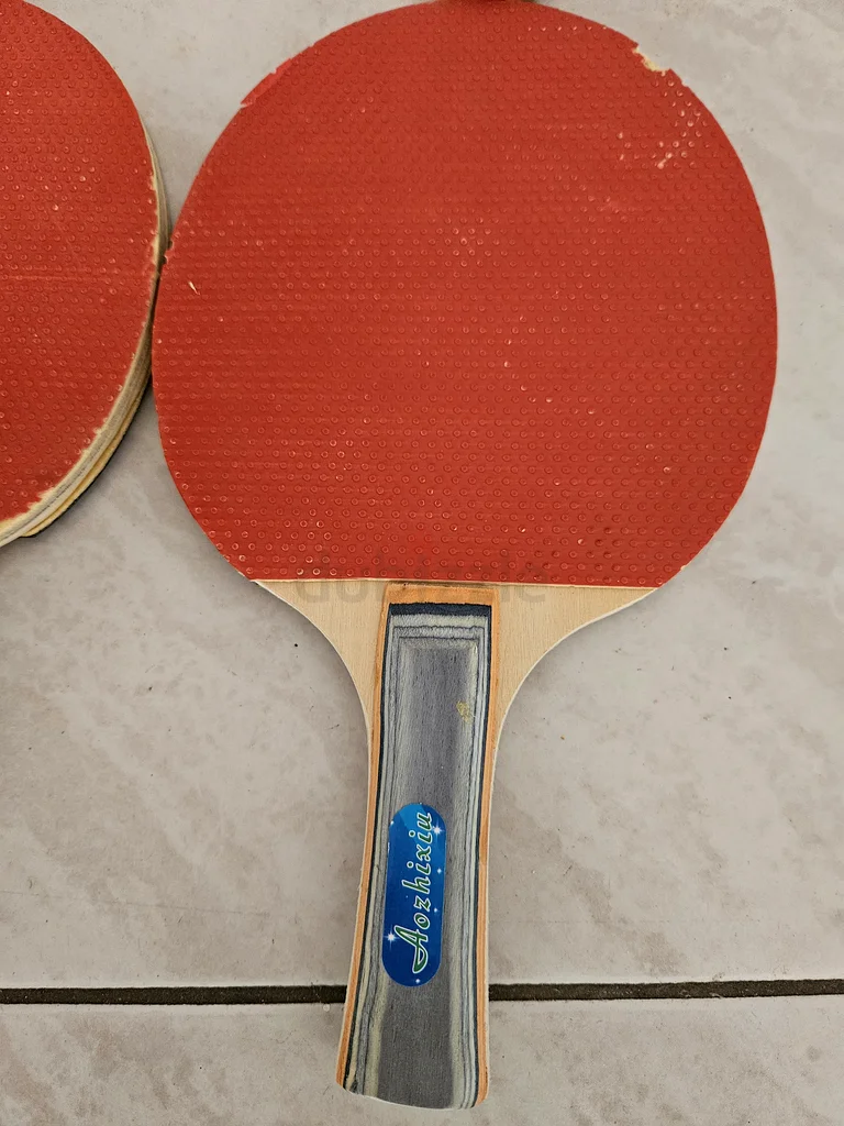4 x pairs of Table Tennis Rackets  net. Perfect for professionals and Family Fun! 8 branded rac63243674220033114