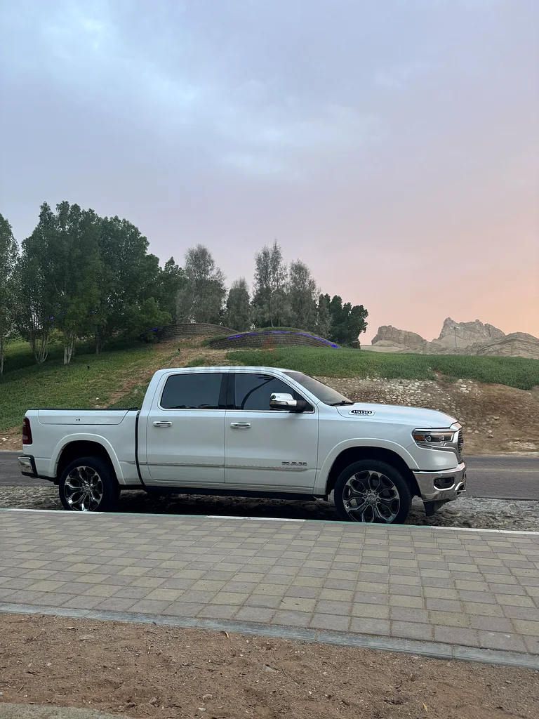 Dodge Ram Limited , First owner , without accidents63140196271105111