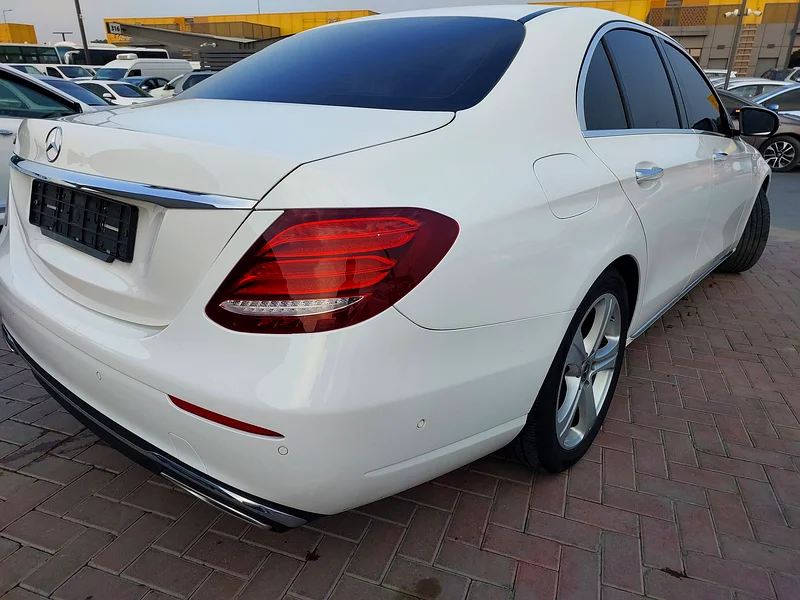 Mercedes-Benz E200 full 201763149585160321114