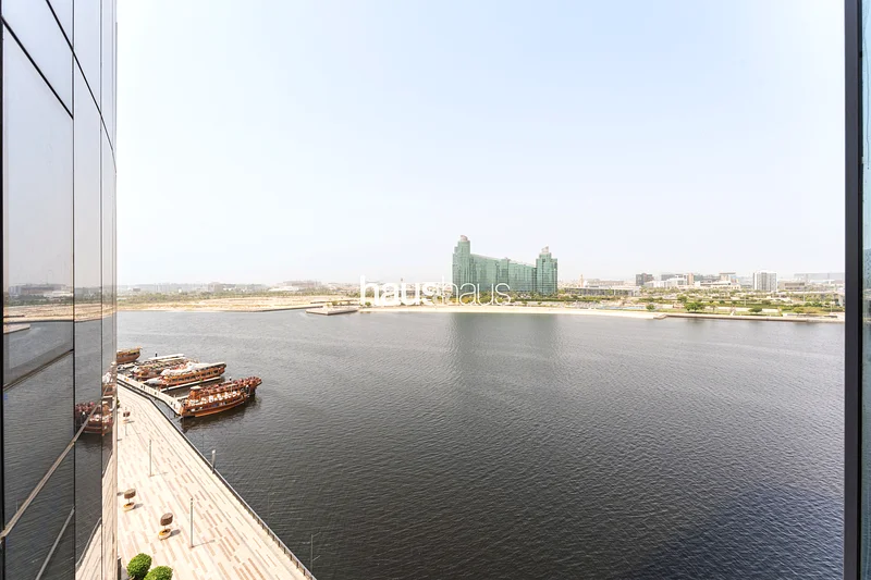 Creek Views | Iconic D1 Tower | Hotel Facilities63828234684546114