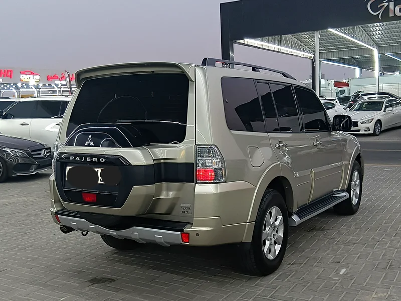 Pajero GLS 2016 model, Gulf specification, excellent condition, clean, full specifications number 1.63173122454658111