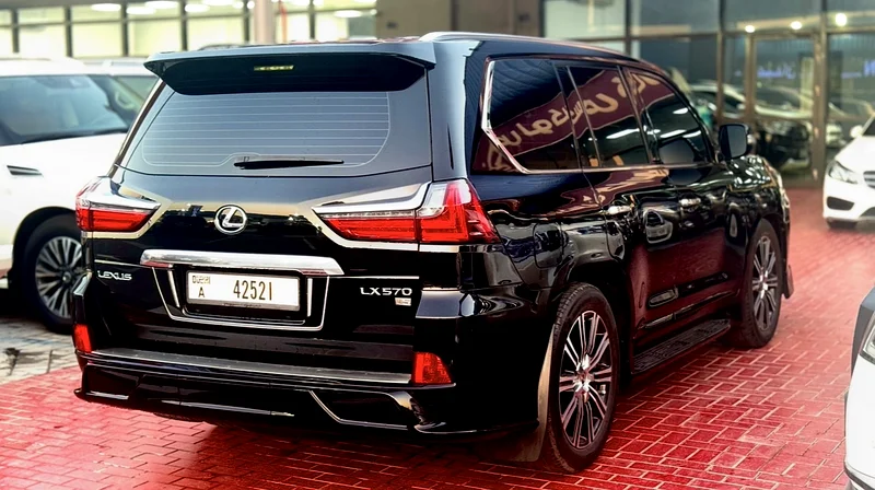 2019 لكزس LX570 إصدار S SIGNATURE مع سجل صيانة كامل63232140082561113