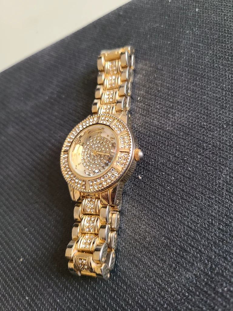 Elegant Gold Bracelet Watch with Crystals, 3JAM63242171621377112