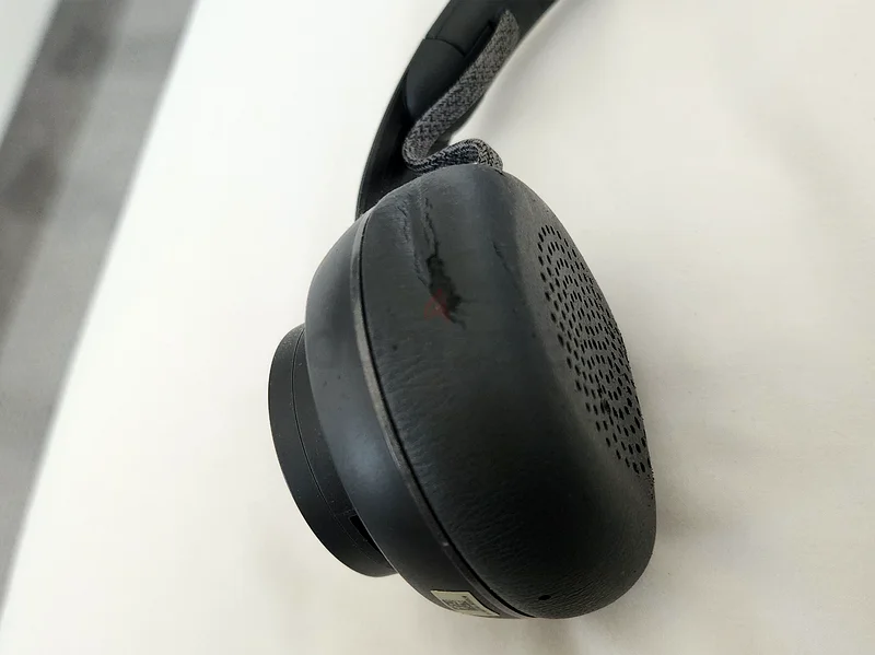 LOGITECH ZONE WIRELESS HEADPHONES - JUST Dhs 15063262930611201111