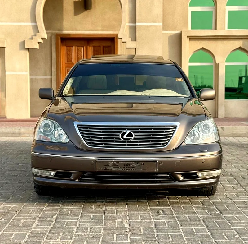 Lexus LS430 imported from Japan, 2005 model, full body repaint by authorized dealer63225313176835111