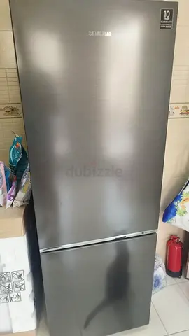 Samsung Refrigerator bottom freezer 60cm width 175cm height perfect working condition
