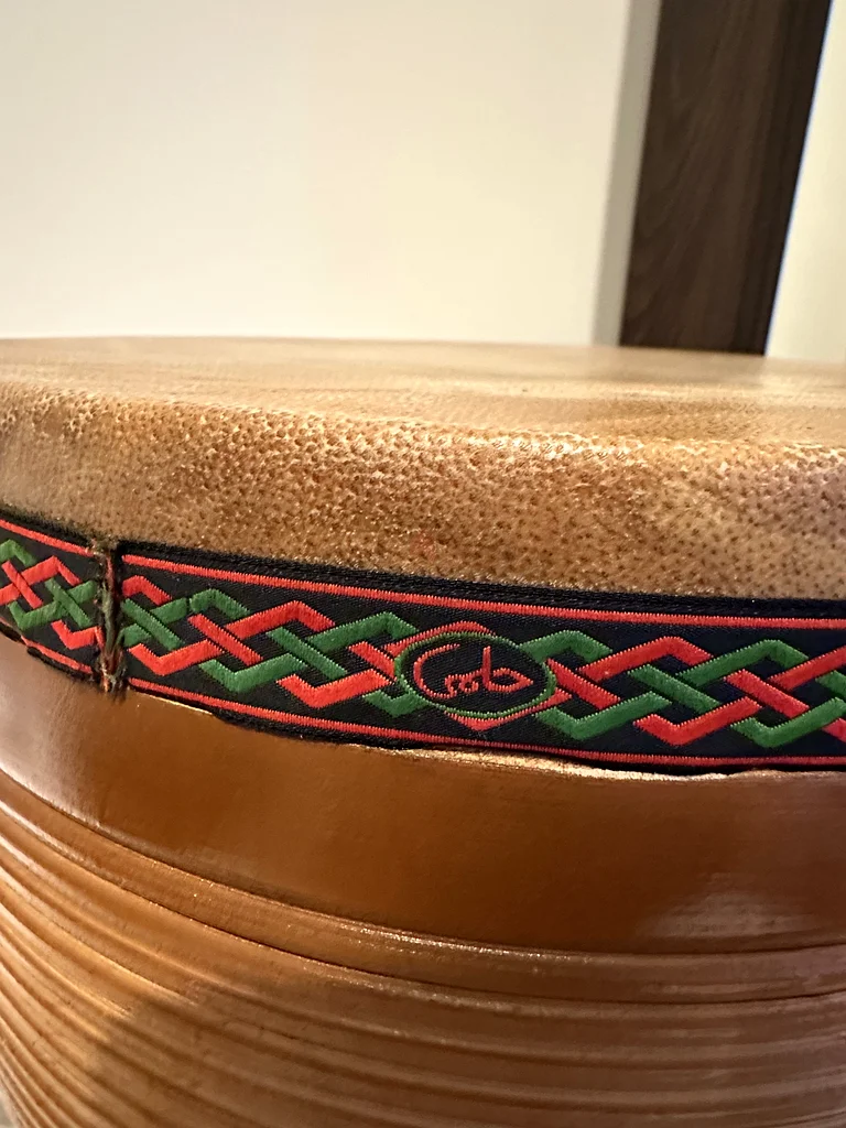 Iranian percussion tonbak63230180350339113