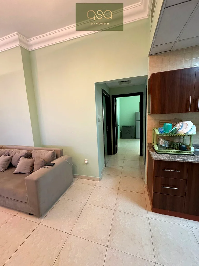 شقة واسعة مكونة من غرفتين نوم للبيع، مفروشة63170847289473113