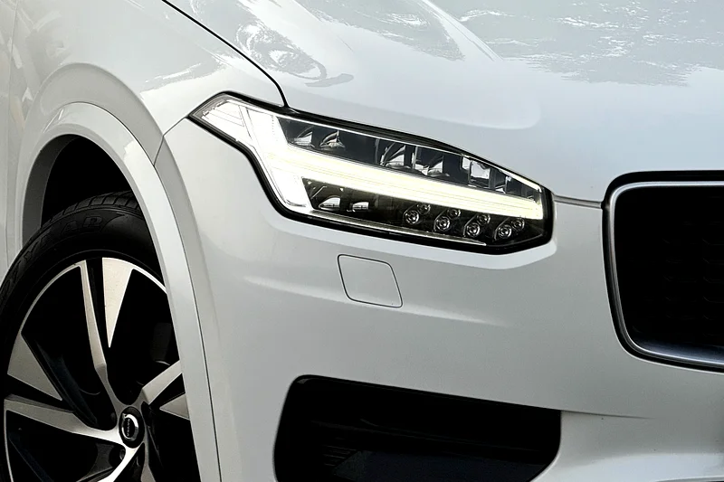 Volvo XC90 T6 R-Design 2020 GCC Specs (Full Volvo Service History / Accident Free / 2 Keys / 1 Owner63221301712387114