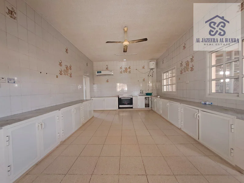 عائلة أو سكن | 17 غرفة نوم | الشريشة63813212588035112