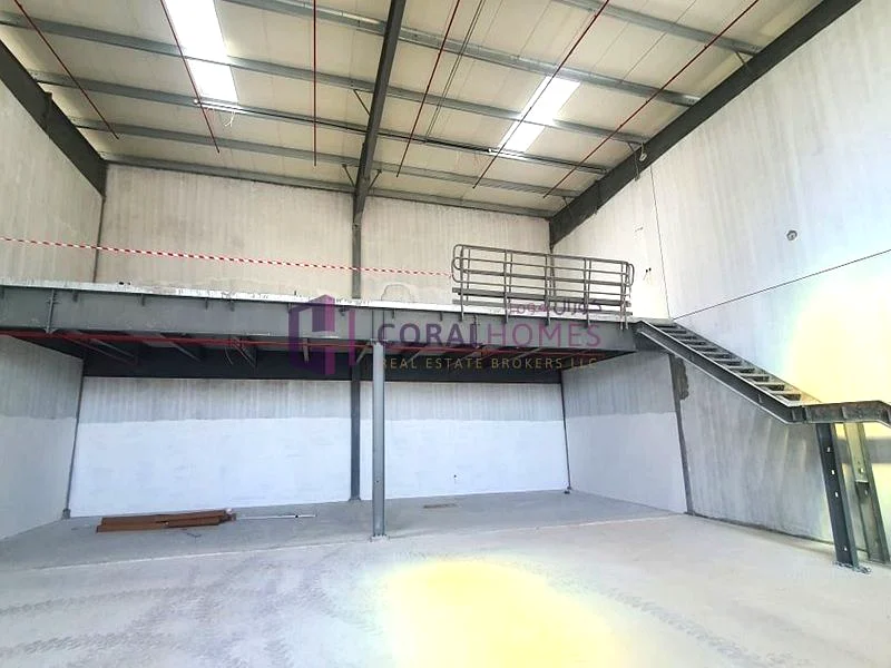 Commercial Warehouse At Prime Location63195074056963112