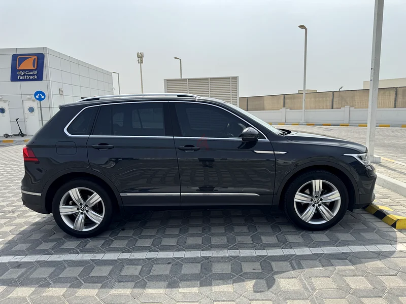 Volkswagen Tiguan Life Plus - Under Warranty  Service Contract63223817986563112