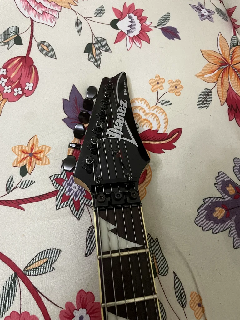 بيع/مبادلة غيتار إلكتريكي من نوع إيبانيز RG370DX63199131417729113