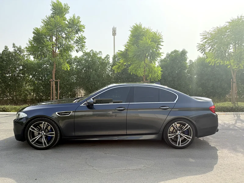 BMW M5 | GCC Spec | 2013 | Low Km | Original Paint63229645121665113