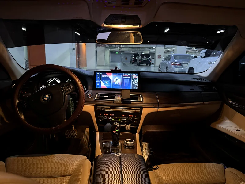 Top clean 740LI executive full option63156542428801114