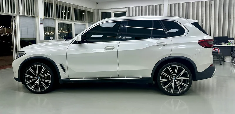 individual bmw X5..fresh service..original paint..fully loaded63159711335939113