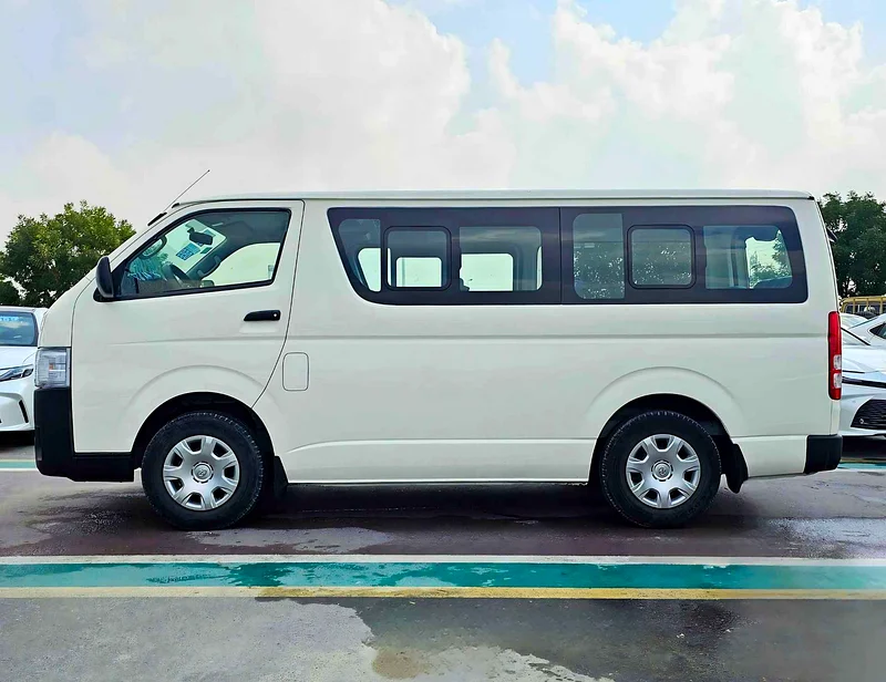 HIACE / /2.7L STANDARD ROOF/ PASSENGER VAN/ PETROL MANUAL/ EXPORT ONLY/ LOT#2741663166156502531111