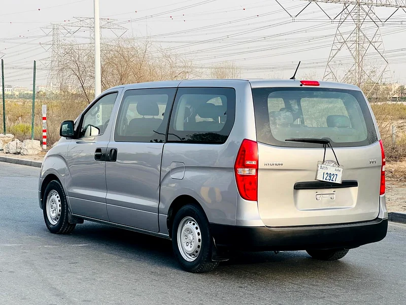 Hyundai H1 // Gcc space // Automatic gear // Full seats// Good conditions63169913598977113
