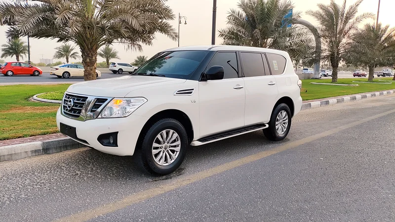 NISSAN PATROL 2019 GCC LE BIG ENGINE ORIGINAL PAINTE AND ORIGINAL KILOMETER VERY CLEAN CAR GOOD63156990226562113