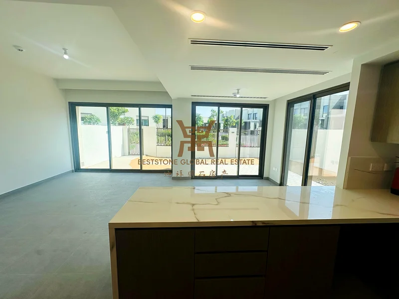 Brand New | Corner Unit | Facing Park63214882012546112