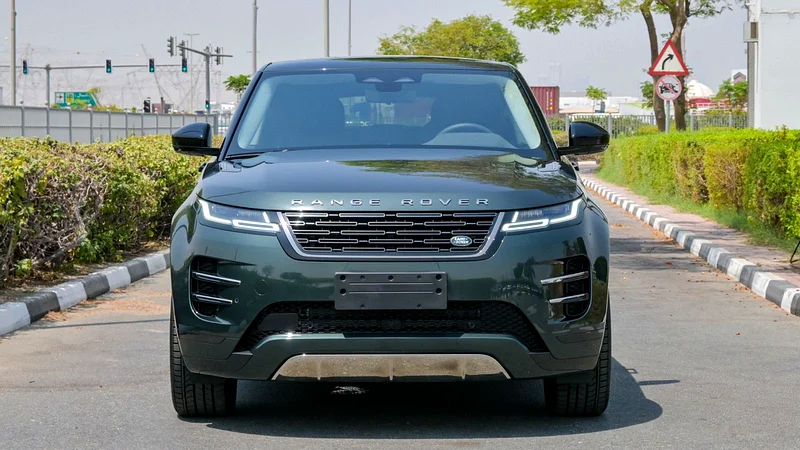 رينج روفر إيفوك SE P250 ديناميك 2024!! سيارة جديدة بالكامل!! السعر المذكور للتصدير فقط63226742415234111