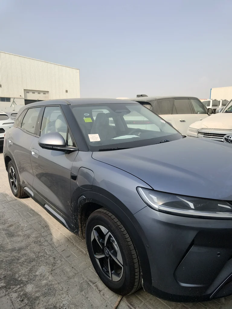 بي واي دي يوان أب 401 كم إصدار الرائد، لون رمادي63153705690371113