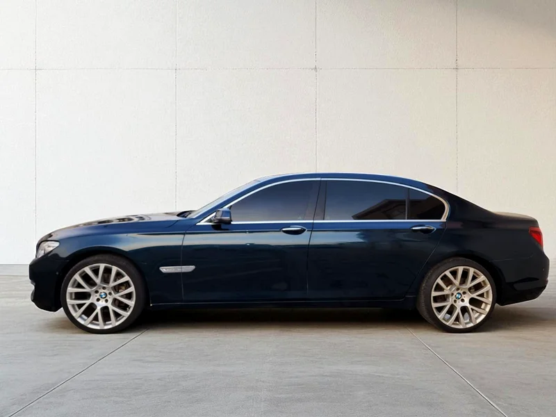 BMW 740Li | 2015 | GCC Specs | Executive Luxury | Immaculate Condition63150481948673113