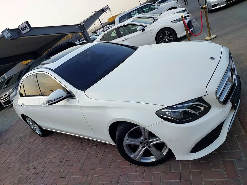 Mercedes-Benz E200 full 201763149585160321111
