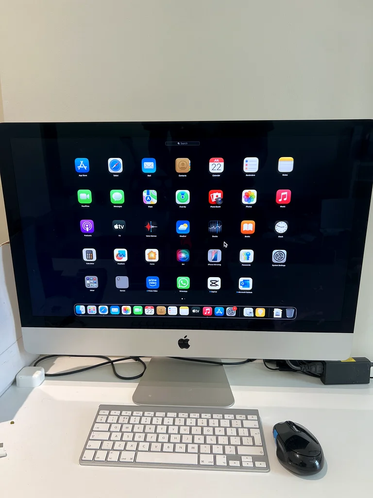 iMac 2013 بحجم 27 بوصة وبمعالج 3.4 جيجاهرتز رباعي النواة من إنتل i5  
iMac عالي الأداء للبيع - مثالي للمحترفين63254999432067112