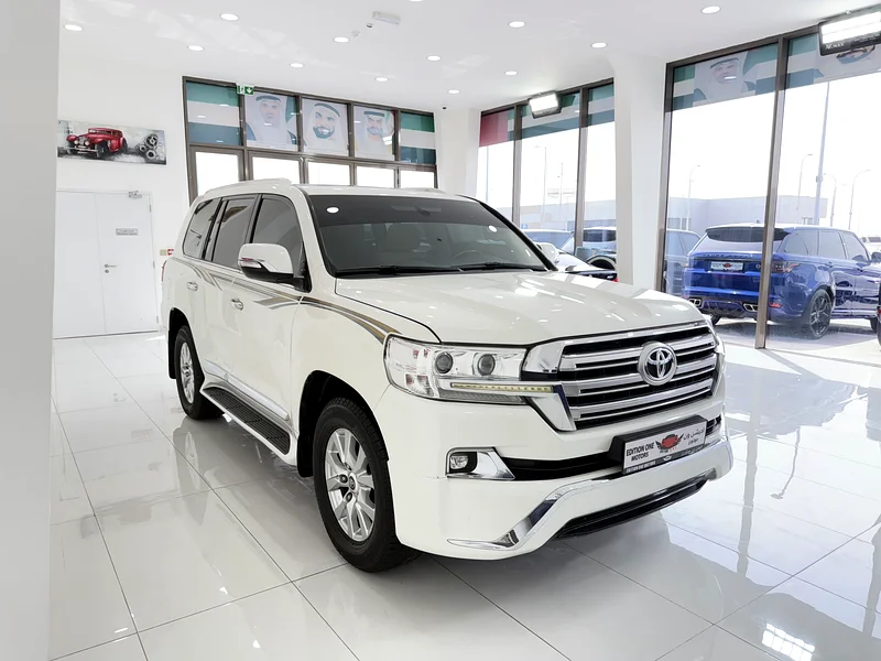 Toyota Land Cruiser VXR 5.763140687753345112