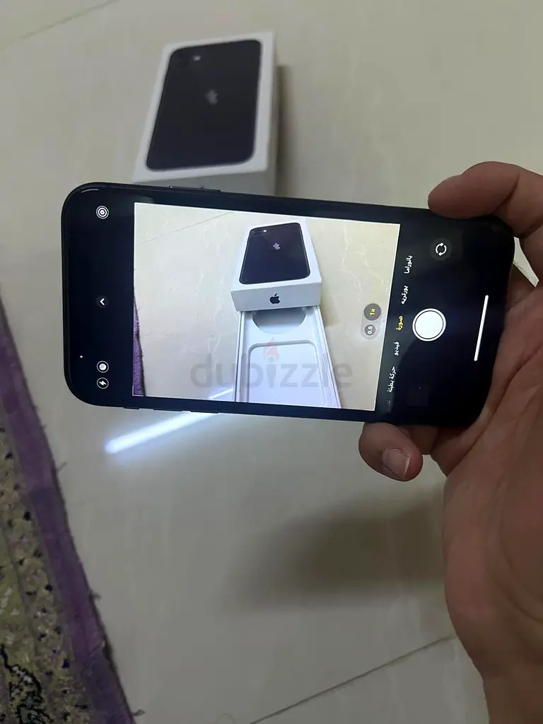 آيفون آبل أنيق بحالة ممتازة!
