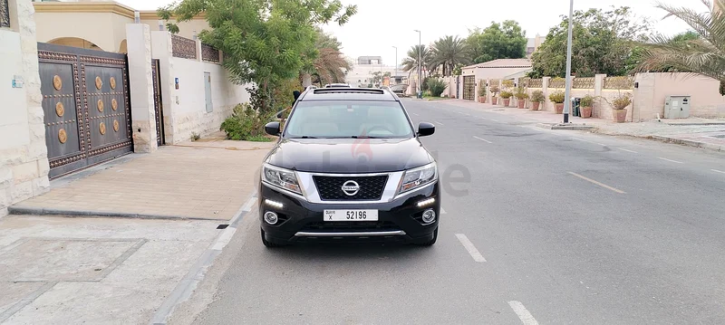 This is a luxurious 4WD and reliable SUV with low mileage and full dealer history. Expat Driven,63148166133377114