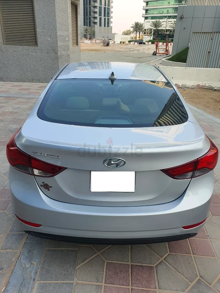 Hyundai Elantra, very good car63170388111106112