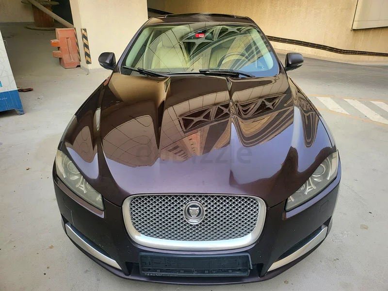 2013 JAGUAR XF GCC V4 TURBO. SUPER CLEAN RTA PASSED WELL MAINTAINED IN EXCLEANT CONDITION63221824864514112