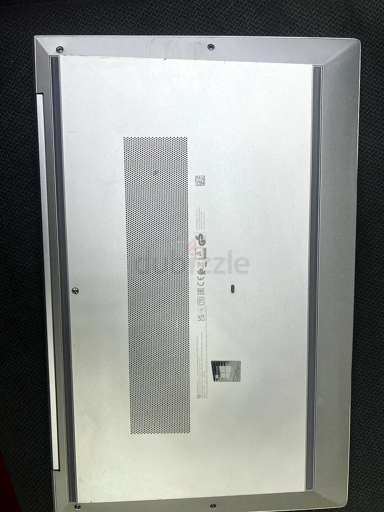 Sleek HP Laptop - High Performance  Style63257122129283113