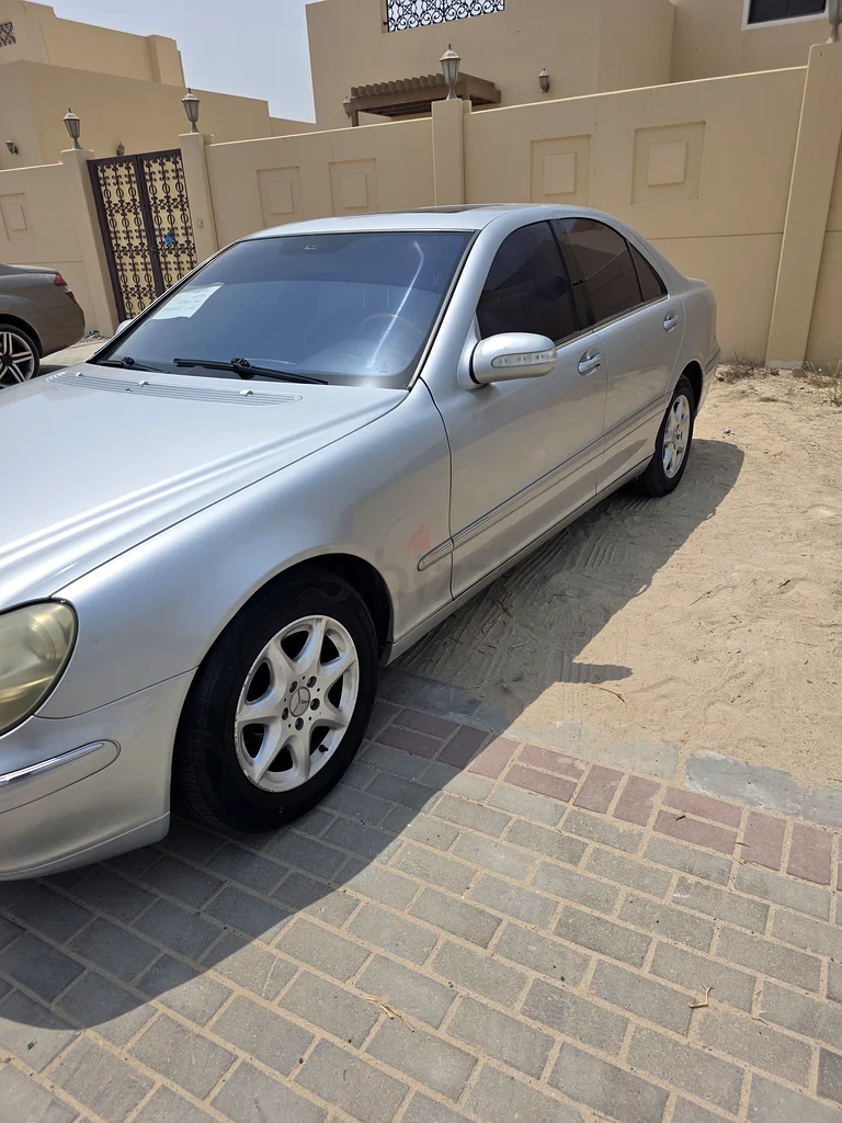 Mercedes S500 200563162928876930112