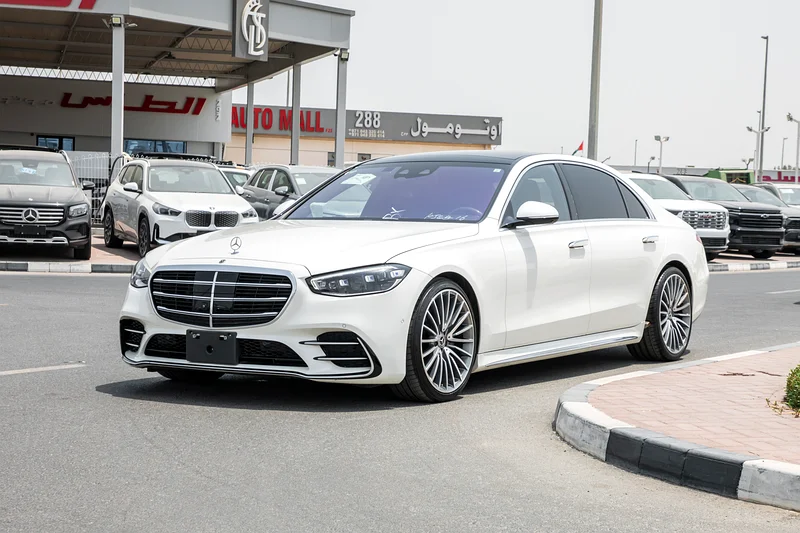 مرسيدس بنز S500L 2021 - أبيض | 60,000 كم فقط | الفخامة والقوة والراحة مجتمعة63233103090179112