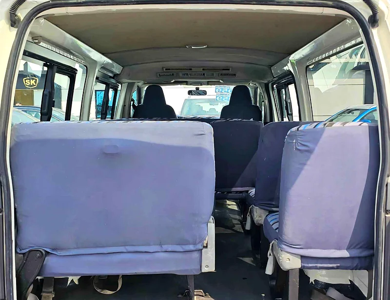 HIACE / /2.7L STANDARD ROOF/ PASSENGER VAN/ PETROL MANUAL/ EXPORT ONLY/ LOT#2741663166156502531114