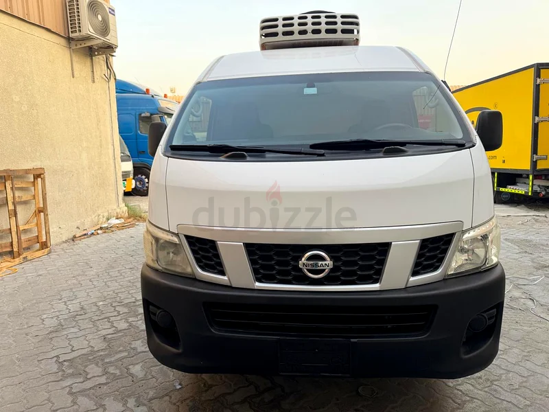 نيسان يورفان هاي روف شيلار63228275302402113