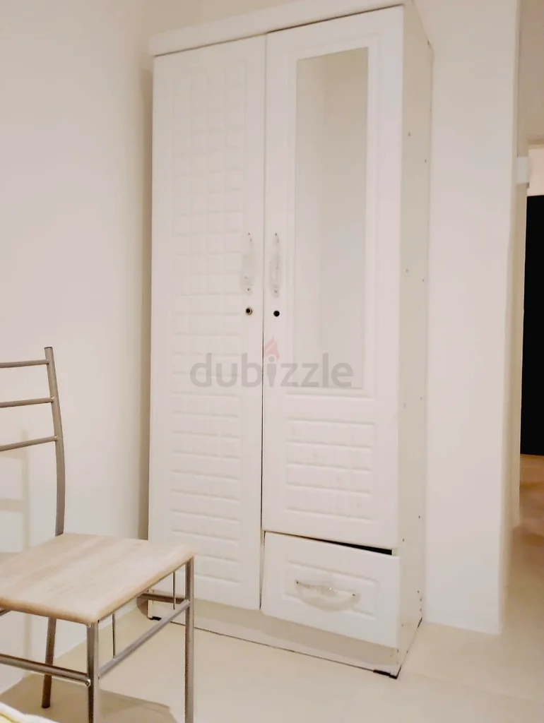 small and cozy room available in a clean apartment in JVC with only 4 tenants staying in the house63126955630081114